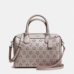 Nwt Coach Beige Shimmer Leather Laser Cut Bennett Shoulder Bag Purse